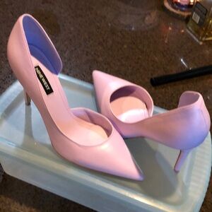 Nine West Lavender Pointed Toe Heels